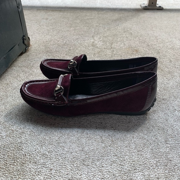 Jones Bootmaker Burgundy Loafers - Picture 3 of 3